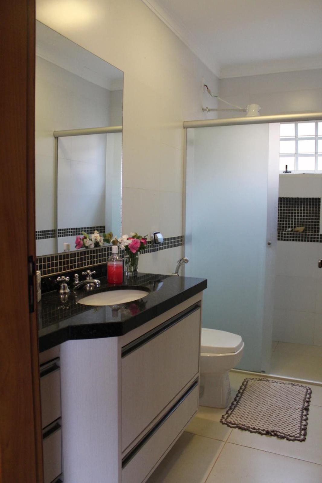 Casa Bem Localizada E De Facil Acesso Villa *